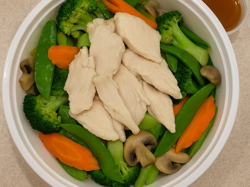Steamed Chicken w.Broccoli — Dragon King J New York